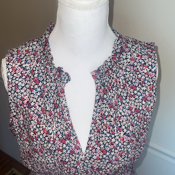 GAP Floral Midi Dress in Pink and White - Picture 3 of 8